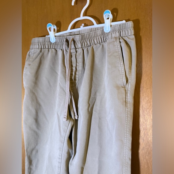 Banana Republic Men's Beige Travel Joggers - Picture 2 of 7